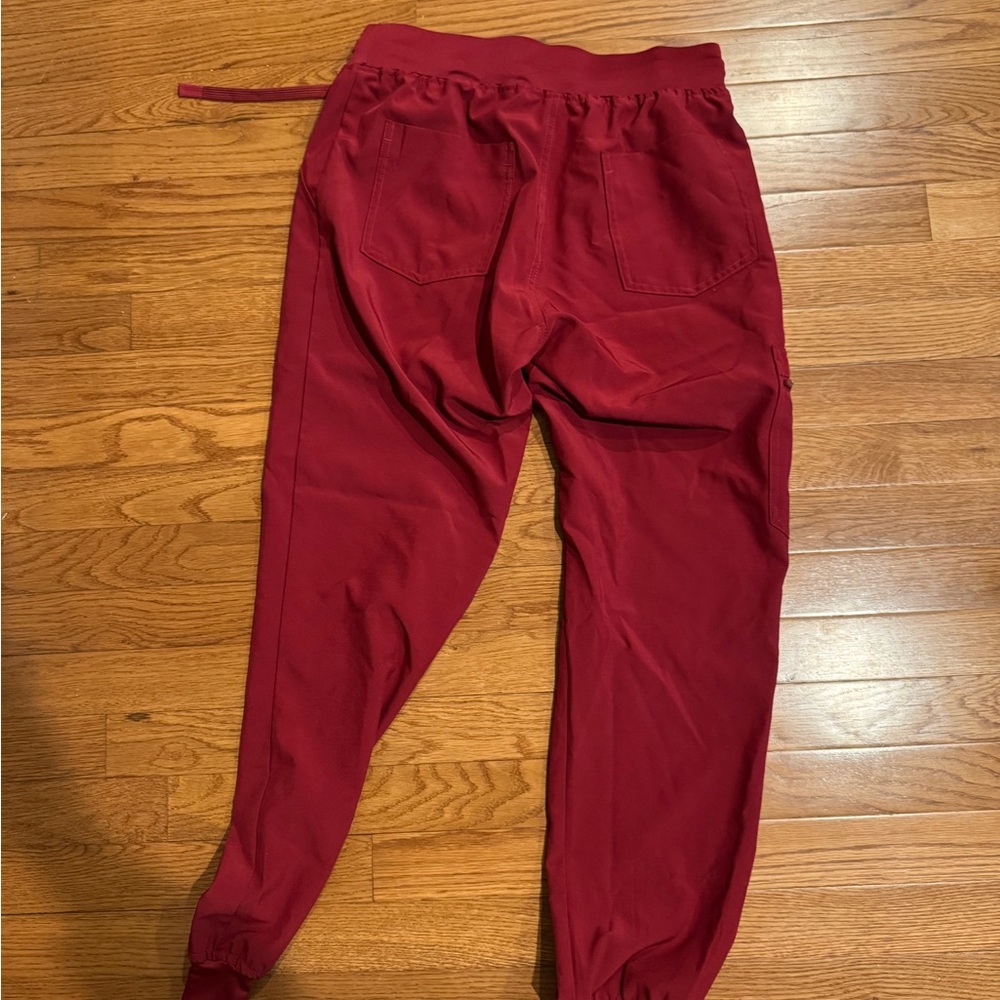 Red Scrub Set - Picture 4 of 5